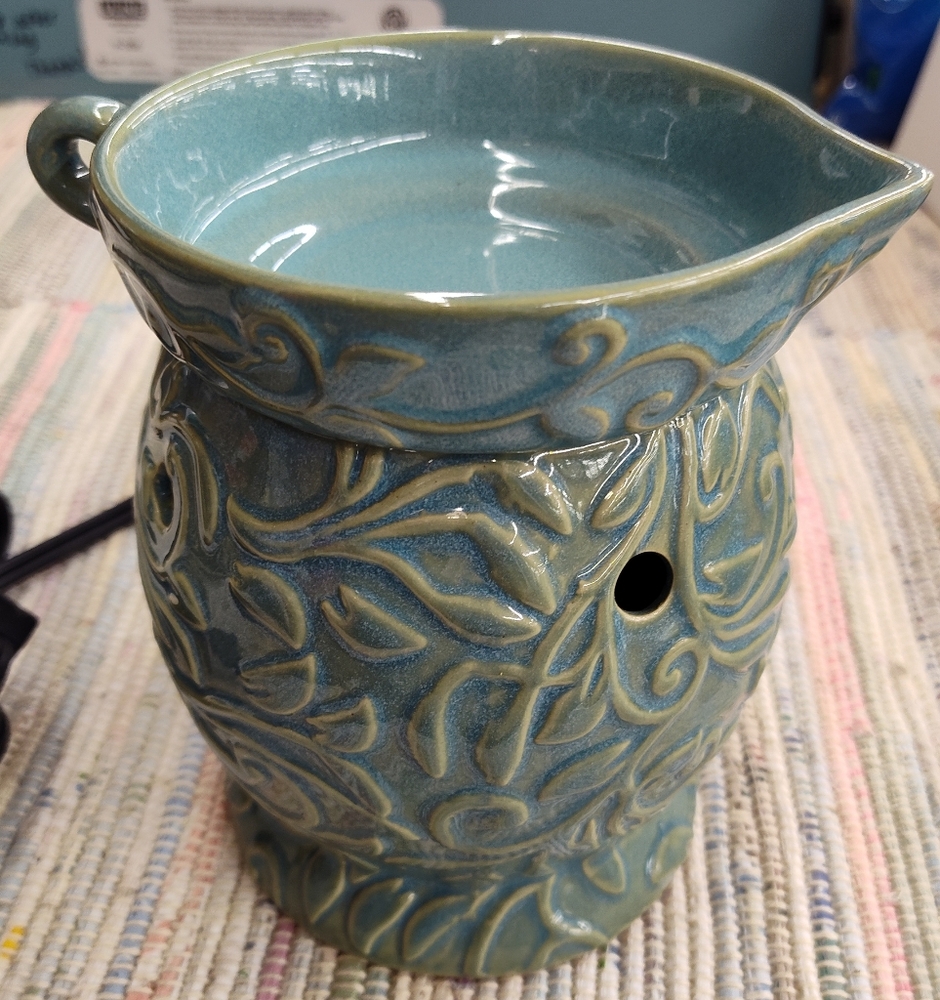 Like-New SCENTSY Wax Warmer (NO Box)